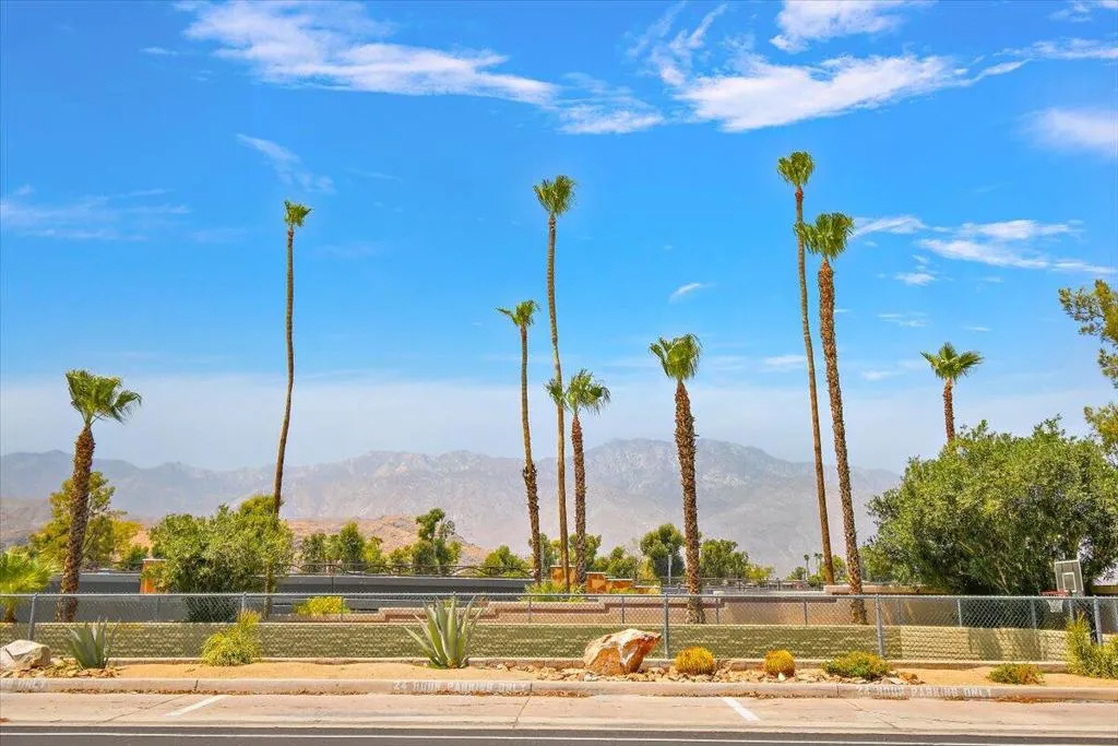 35200 Cathedral Canyon Drive I72, Cathedral City, California 92234 home-pic-36